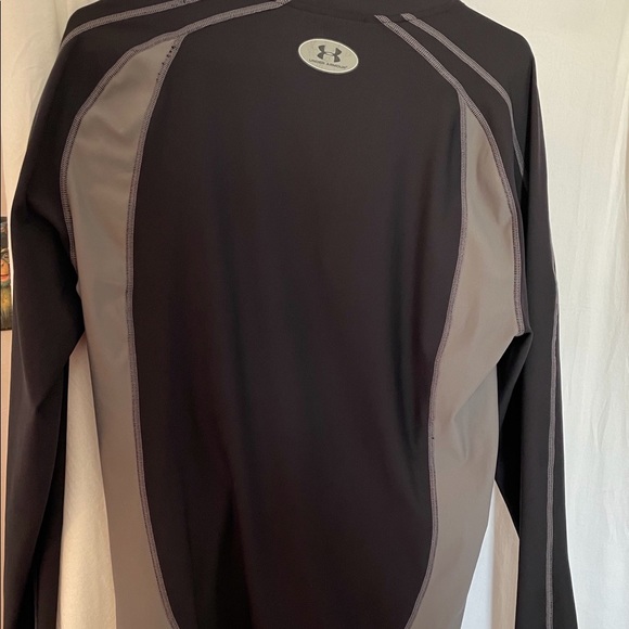 Men’s Under Armour quarter zip - Picture 2 of 2